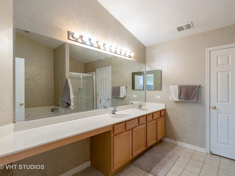 1227 Georgetown Way #1227 — Photo 10
