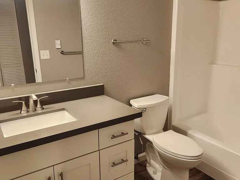 3721 Hoyt Ave #201 — Photo 9