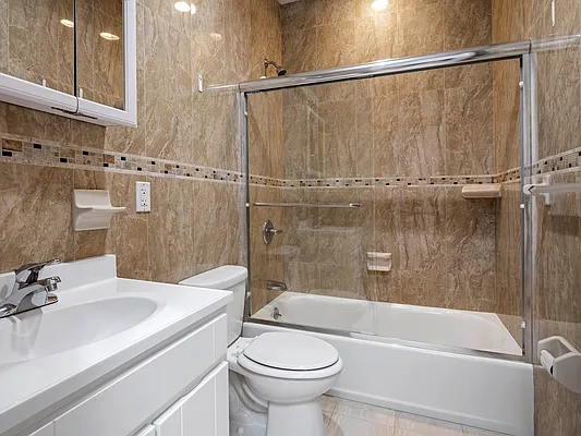 Rented by Compass | media 14