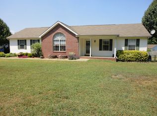 9814 Robinson Farm Rd, Ooltewah, TN 37363