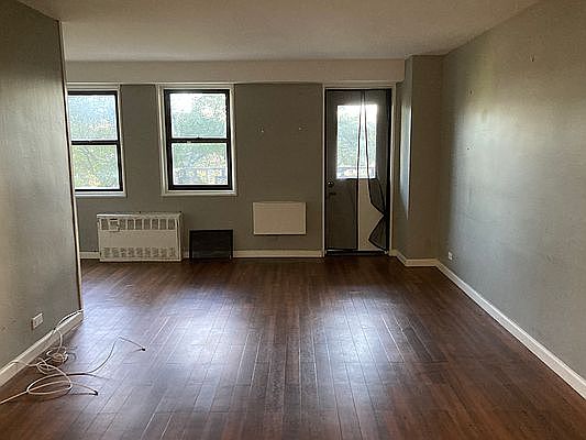 1st image of 77 Sullivan Pl APT 5C