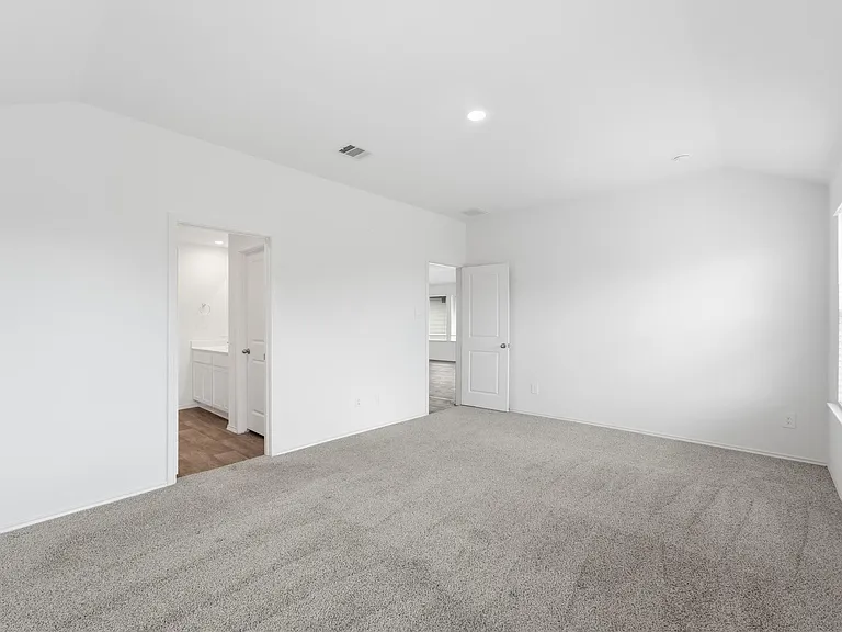 31323 Heddington Ln — Photo 17