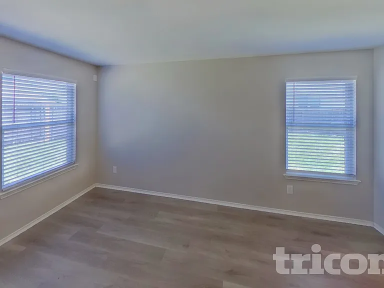 400 Blue Sage Dr — Photo 3