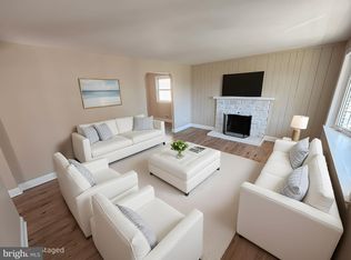 180 Carroll Rd, Pasadena, MD 21122