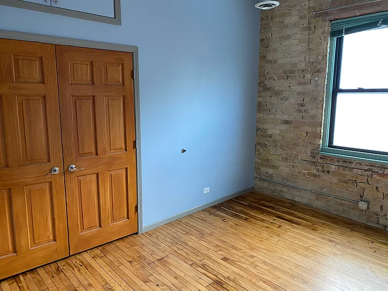 1846 W Henderson St #1846 — Photo 27