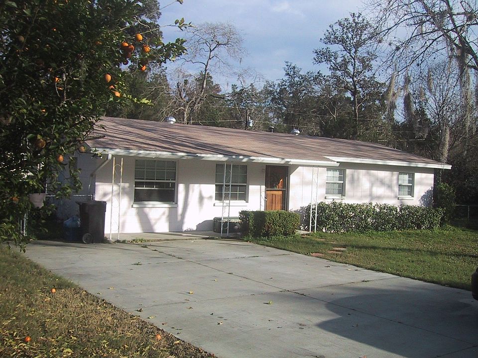1st image of 125 SE 71st St
