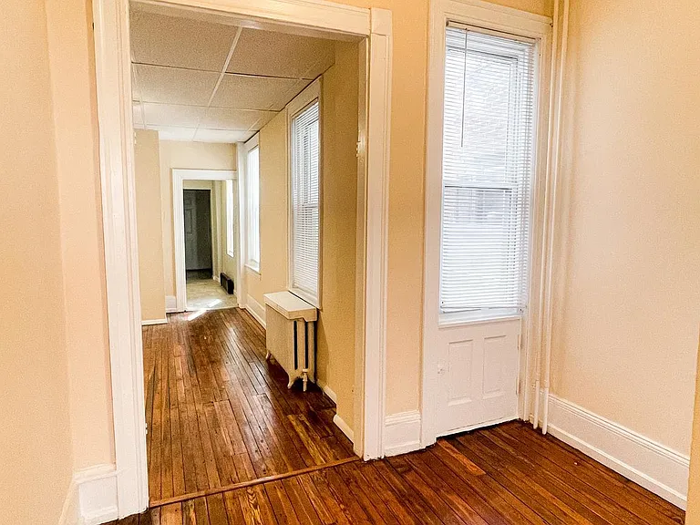 2642 Brown St #1 — Photo 8