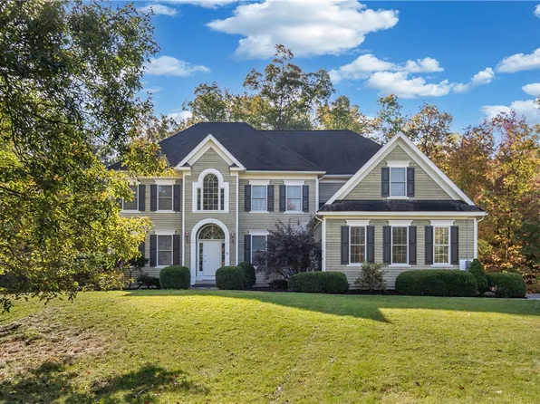 19 Whispering Pines Dr, Ithaca, NY 14850