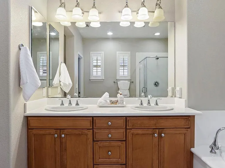 171 W Santa Cruz Way — Photo 3