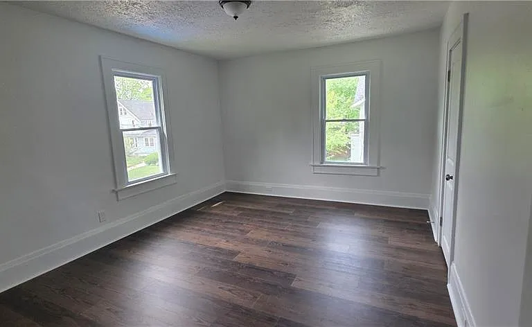 804 Work Dr — Photo 9