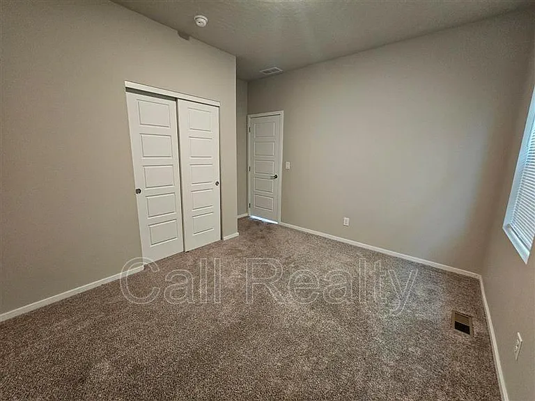3236 N McKinnon Rd — Photo 5