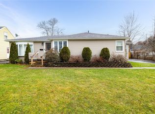 345 Mosley Rd, Rochester, NY 14616