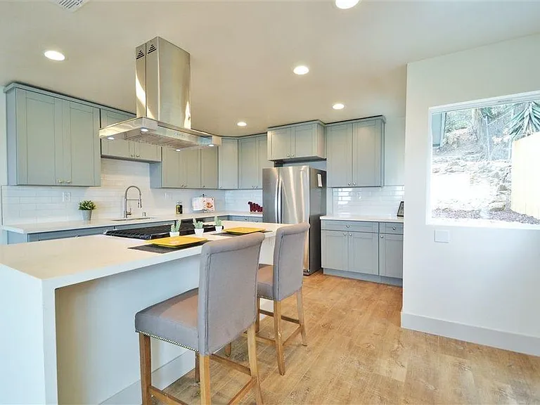 4525 Westview Dr — Photo 5