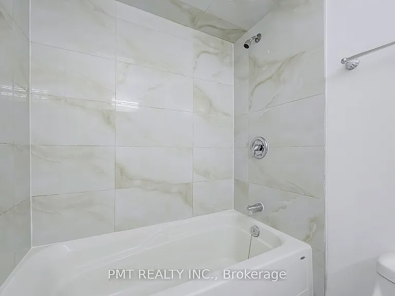 26 Granada Cres — Photo 27
