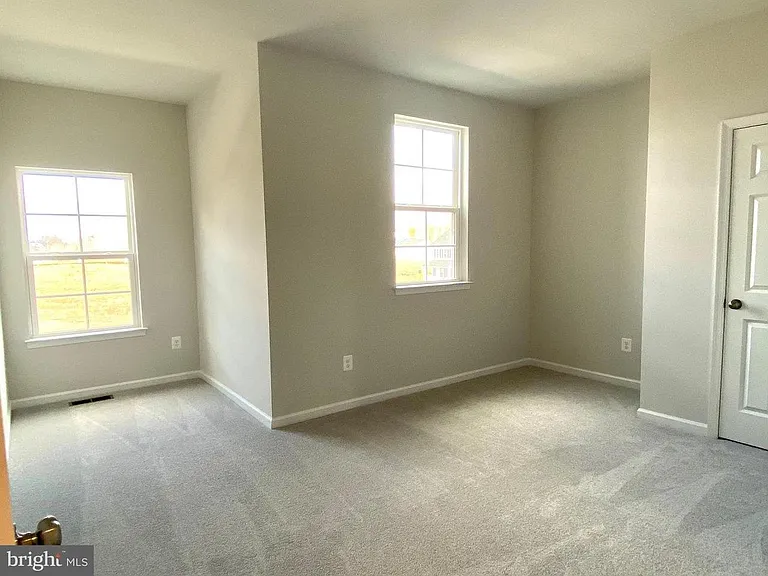 18250 Thunderbolt Rd — Photo 13