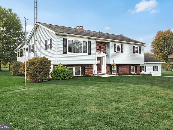 2nd image of 131 Groft Dr