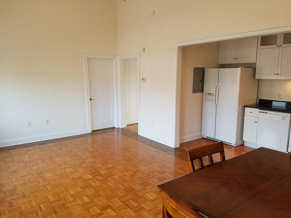 1st image of 212 E Clay St #U4c
