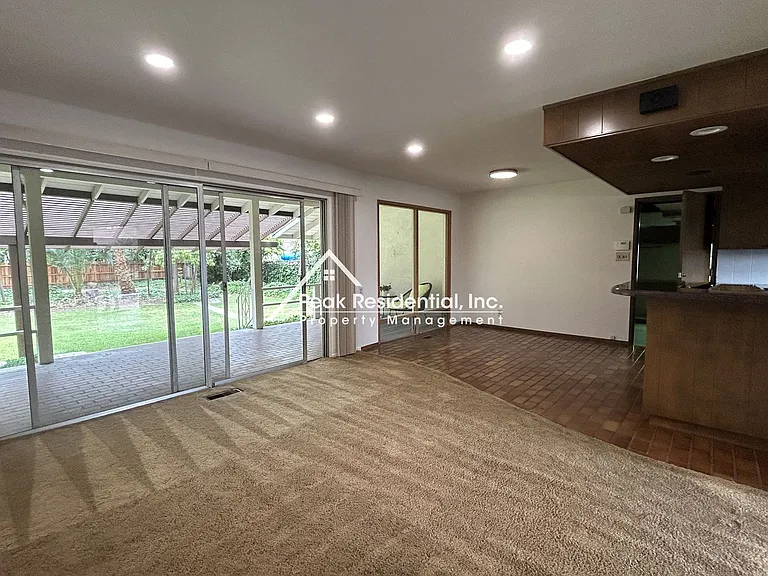 3107 Clairidge Way — Photo 10