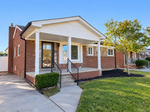 15435 Cameron St, Southgate, MI 48195
