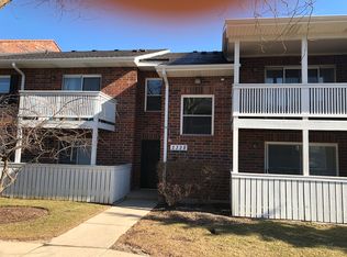 2328 S Goebbert Rd APT 2090, Arlington Heights, IL 60005