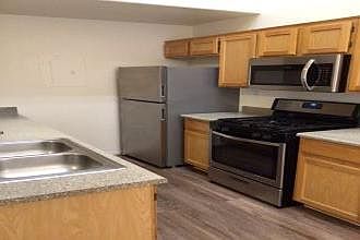 2nd image of 921 Desert Oak Ct