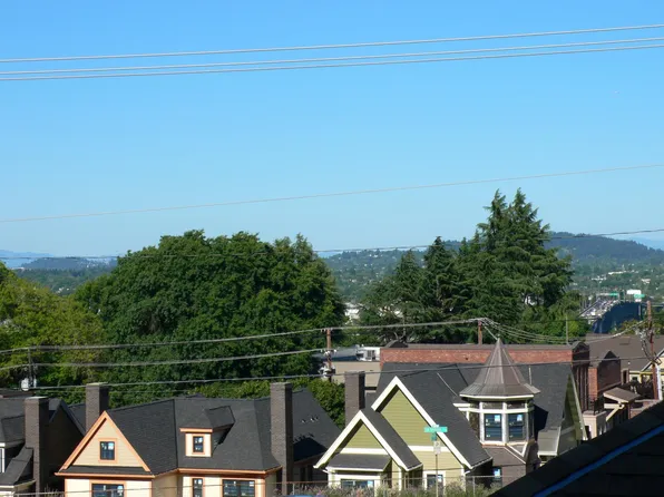 3301 SW Barbur Blvd APT 100, Portland, OR 97239
