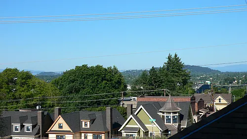 3301 SW Barbur Blvd #100 Photo 1
