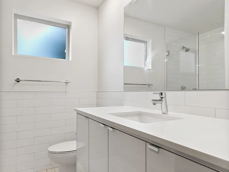 308 Boston St — Photo 16