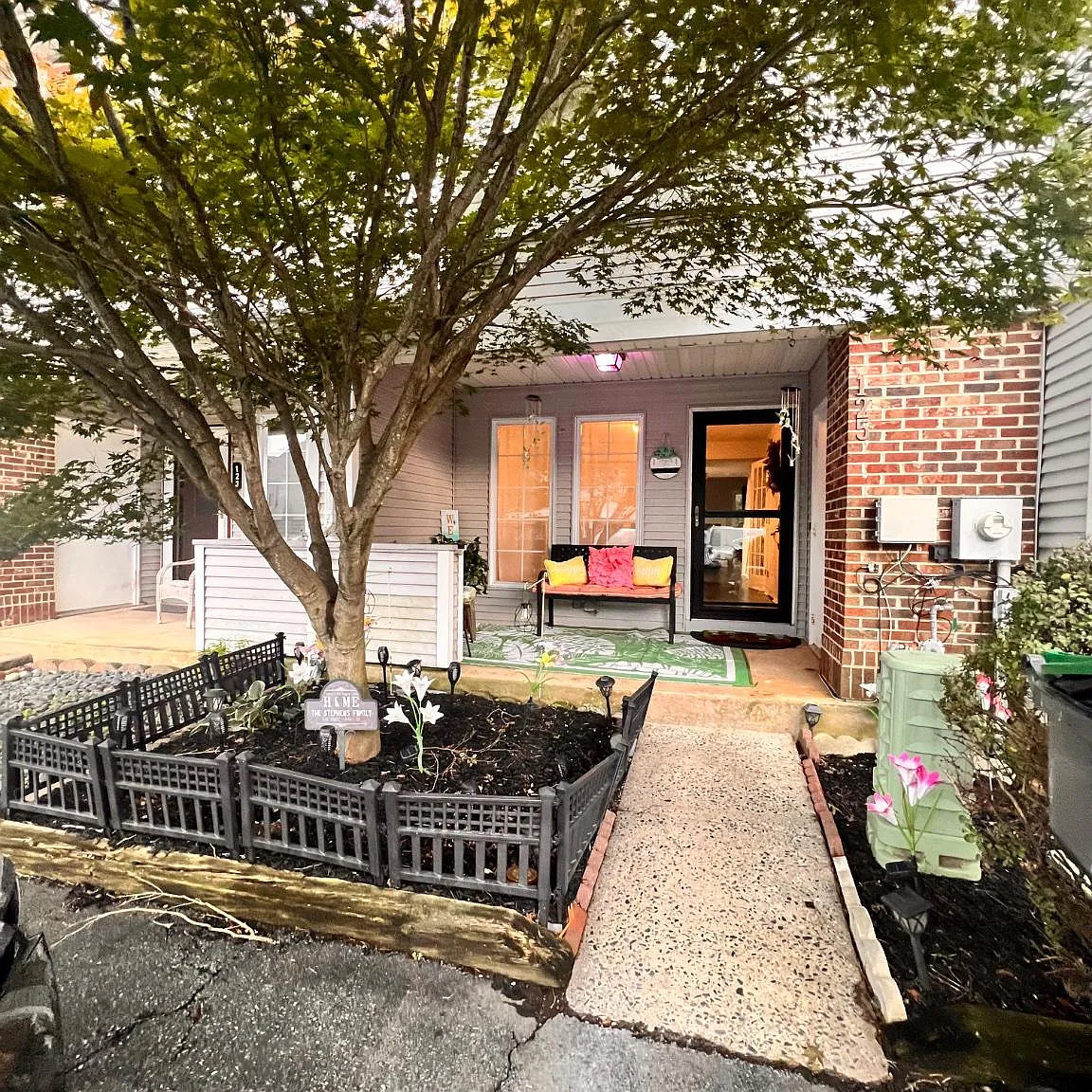 4 bed, 3.0 bath, 1650 sqft, $2,700 — Photo 2