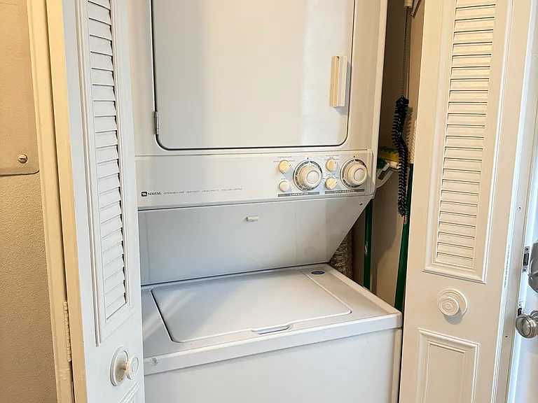 900 Jasmine Ln #6B — Photo 10