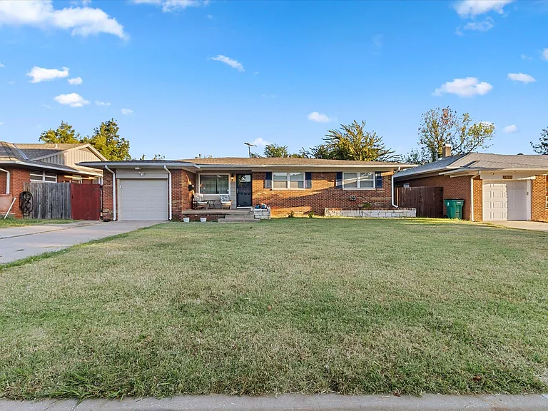 3229 NW 68th St — Photo 19