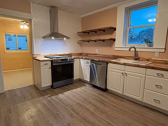5th image of 6034 Columbia Ave #6034