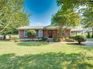 404 Fisher Ln, Mount Washington, KY 40047