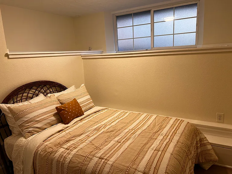 7427 SE Woodstock Blvd #2 — Photo 8