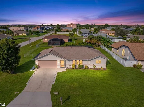 326 NE 17th Pl, Cape Coral, FL 33909