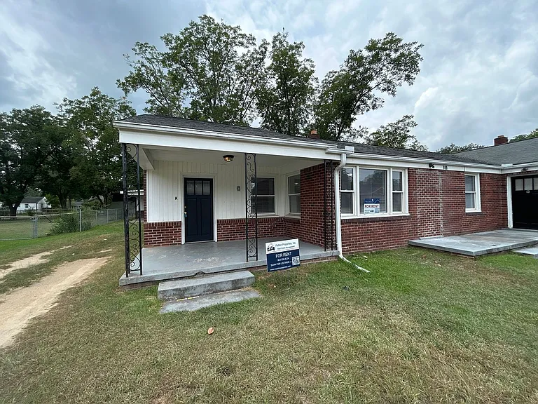 999 Seminole Dr #A & B — Photo 4