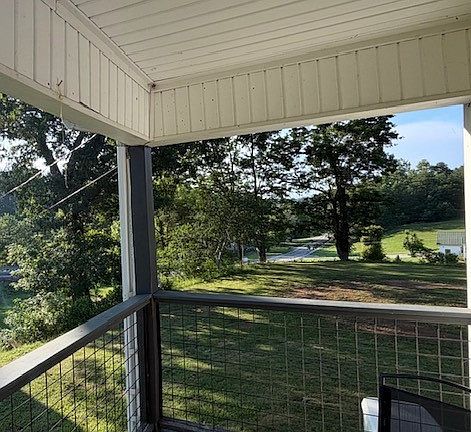 5th image of 59 Vealey Ln