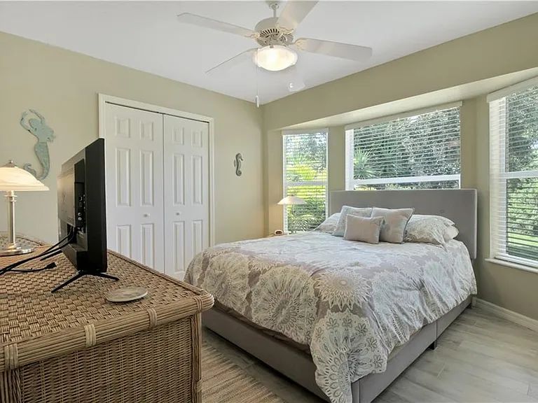 155 Long Meadow Ln — Photo 18