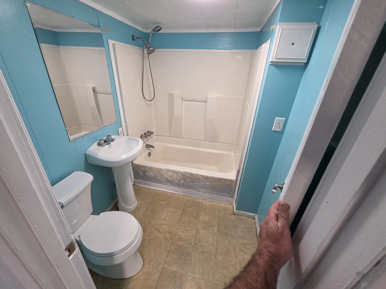 1 bed, 850 sqft, $1,100 — Photo 4