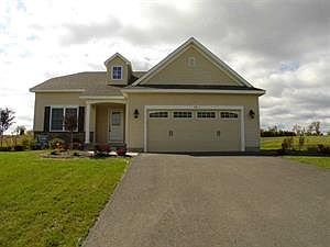 1st image of 19 Glen Meadow Dr