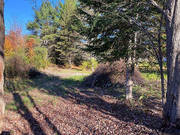 5th image of 180 Horseback Rd