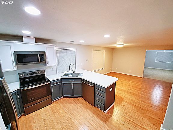 2nd image of 2909 NE 116th Ave