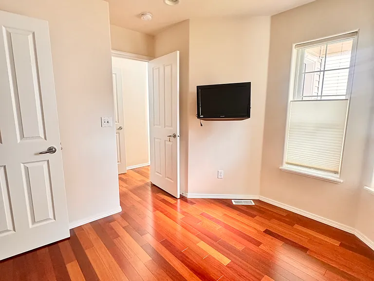 3037 Seclusion Cove Dr — Photo 10