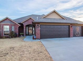 12604 NW 7th St, Yukon, OK 73099