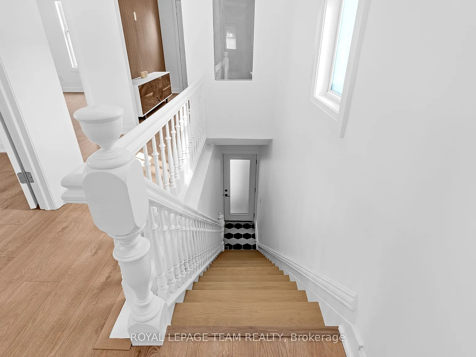 2 bed, $2,800 — Photo 3