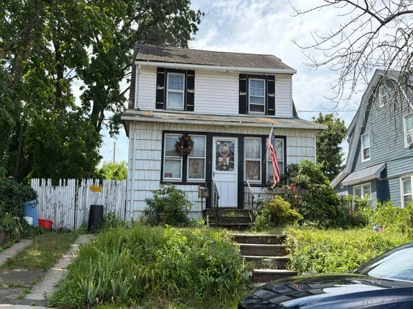 1819 Fairfax St, Elmont, NY 11003