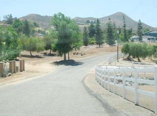 21235 Ridgedale Dr, Lake Mathews, CA 92570