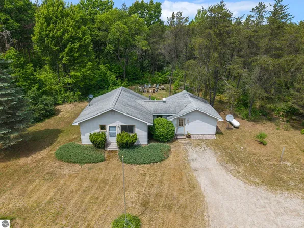 14764 Cinder Rd, Beulah, MI 49617