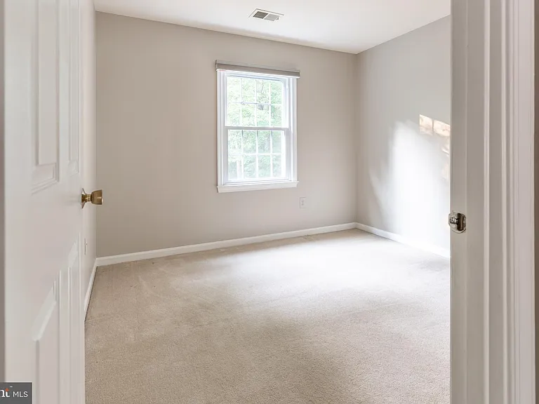 8020 Bethelen Woods Ln — Photo 25