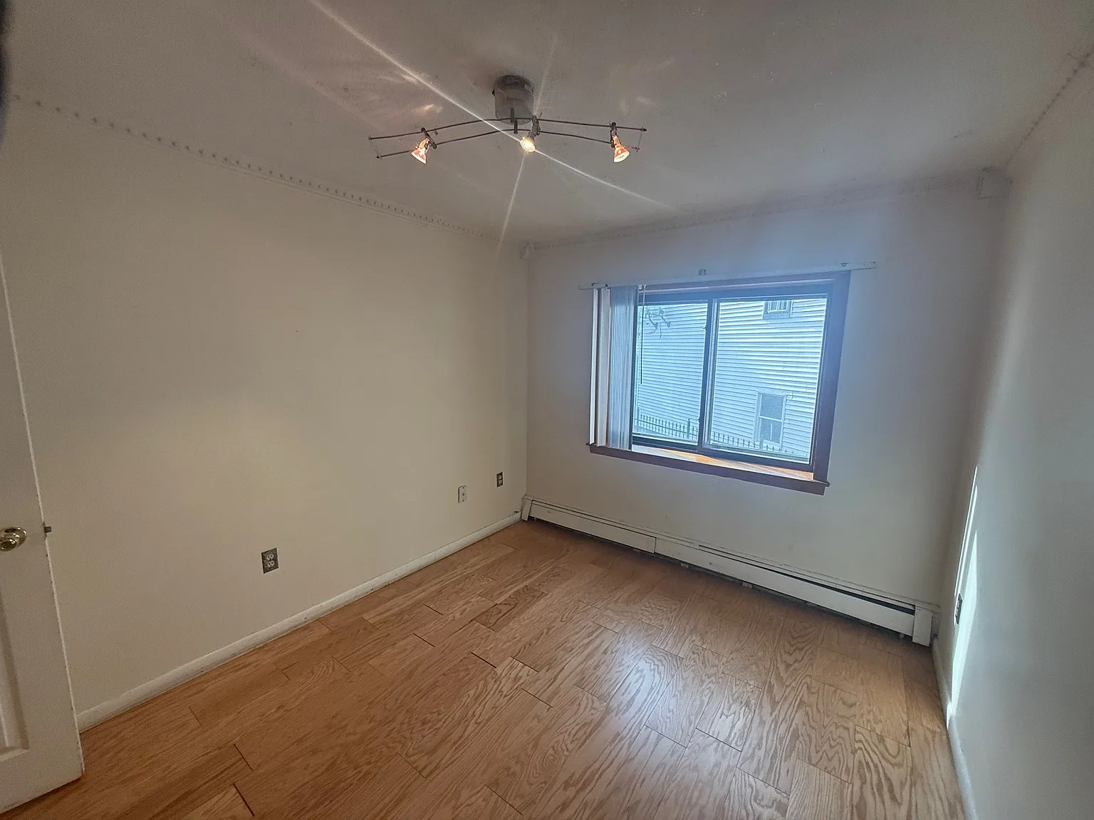 2 bed, 840 sqft, $2,800 — Photo 2